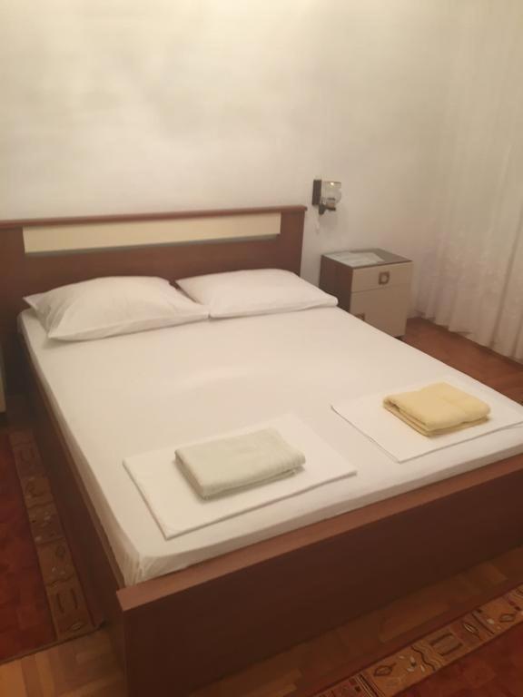 Apartments And Rooms With Parking Space Hvar - 15706 Hvar Town Dış mekan fotoğraf